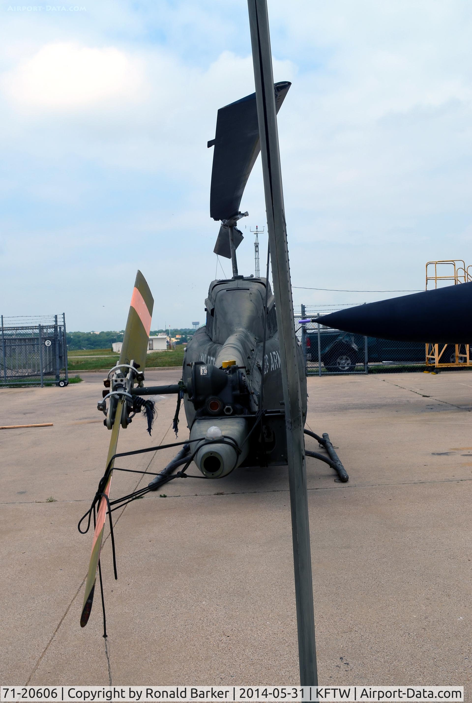 71-20606, 1971 Bell OH-58A Kiowa C/N 41467, Ft Worth Aviation Museum
