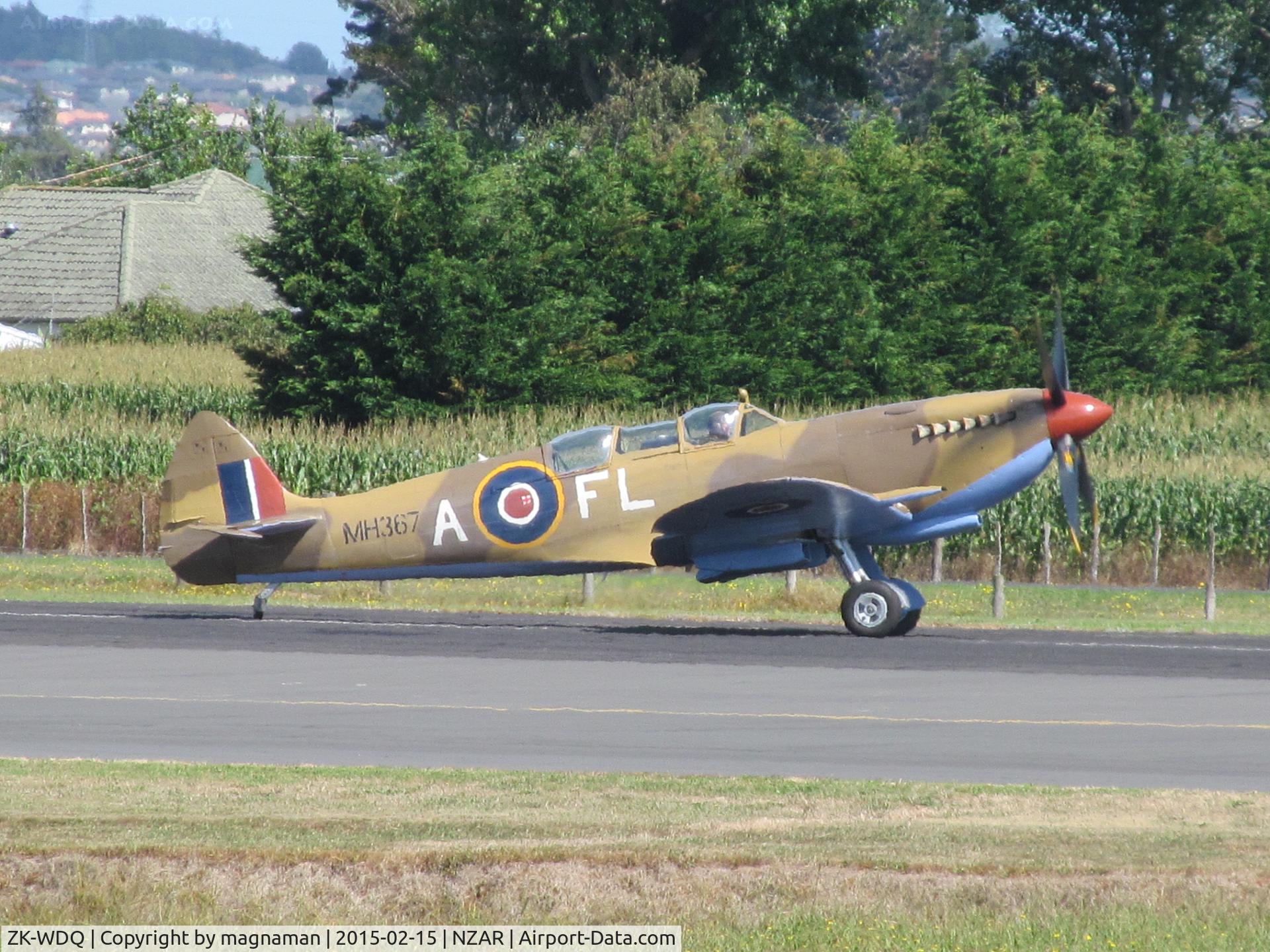 ZK-WDQ, Supermarine 509 Spitfire TR.IX C/N CBAF.5487, About to take off for display