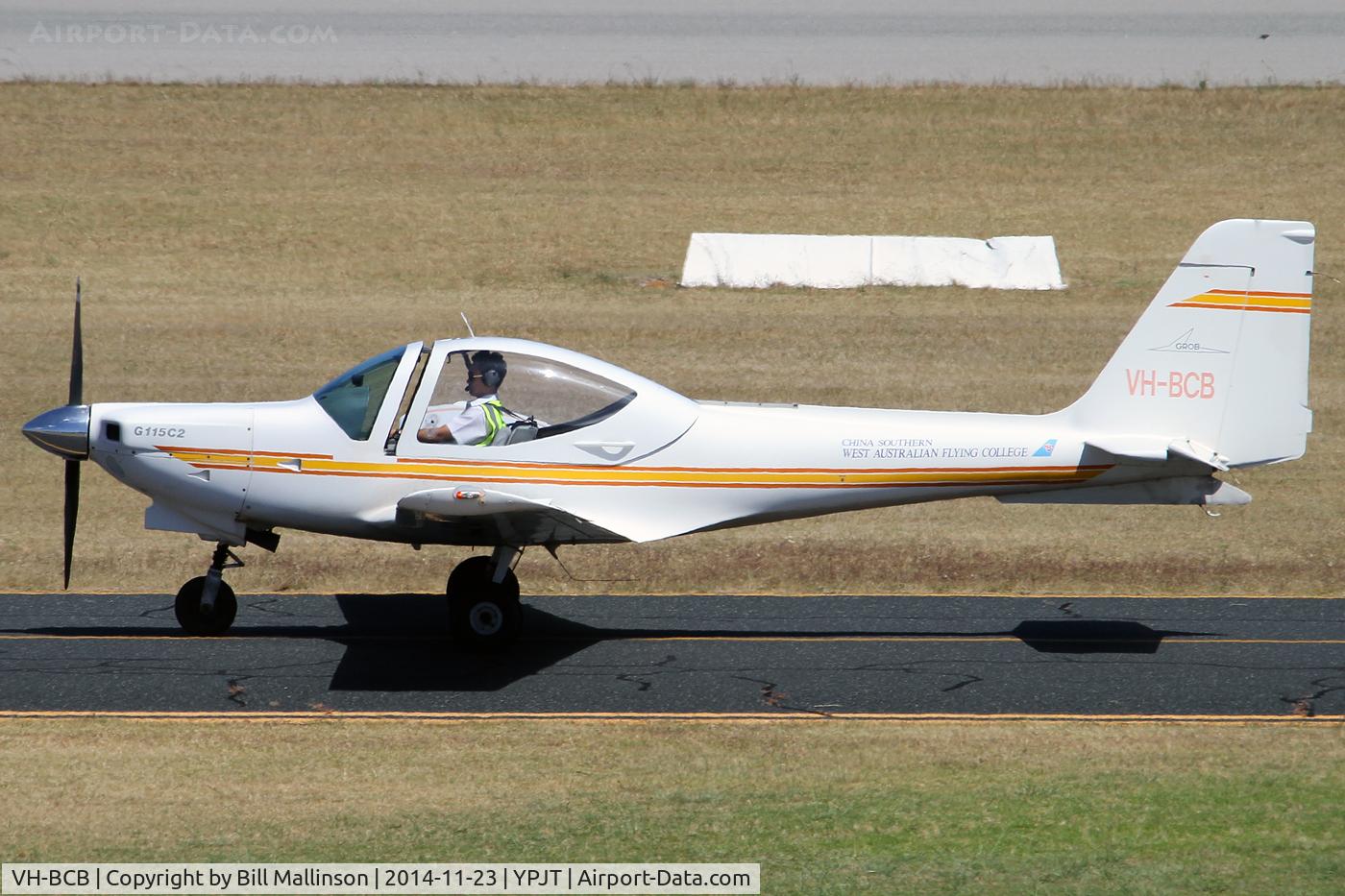 VH-BCB, 1994 Grob G-115C2 C/N 82028/C2, taxiing for 24