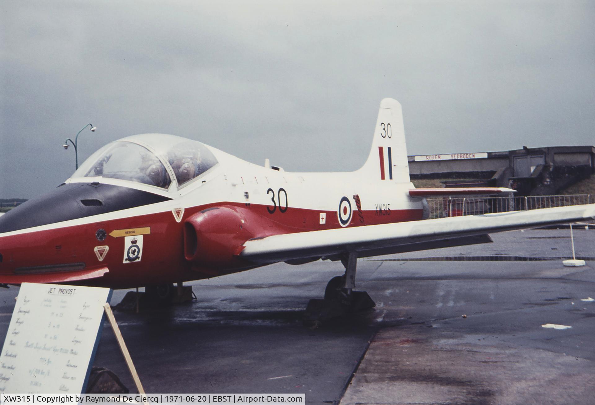 XW315, 1970 BAC Jet Provost T.5 C/N EEP/JP/979, BAF Brustem airshow 1971.