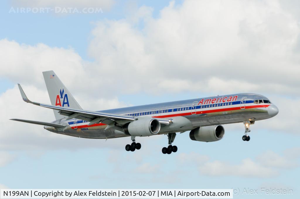N199AN, 2001 Boeing 757-223 C/N 32393, Miami