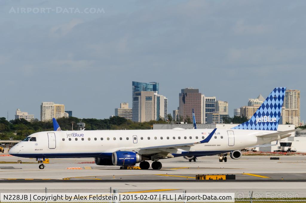 N228JB, 2006 Embraer 190AR (ERJ-190-100IGW) C/N 19000030, Ft. Lauderdale
