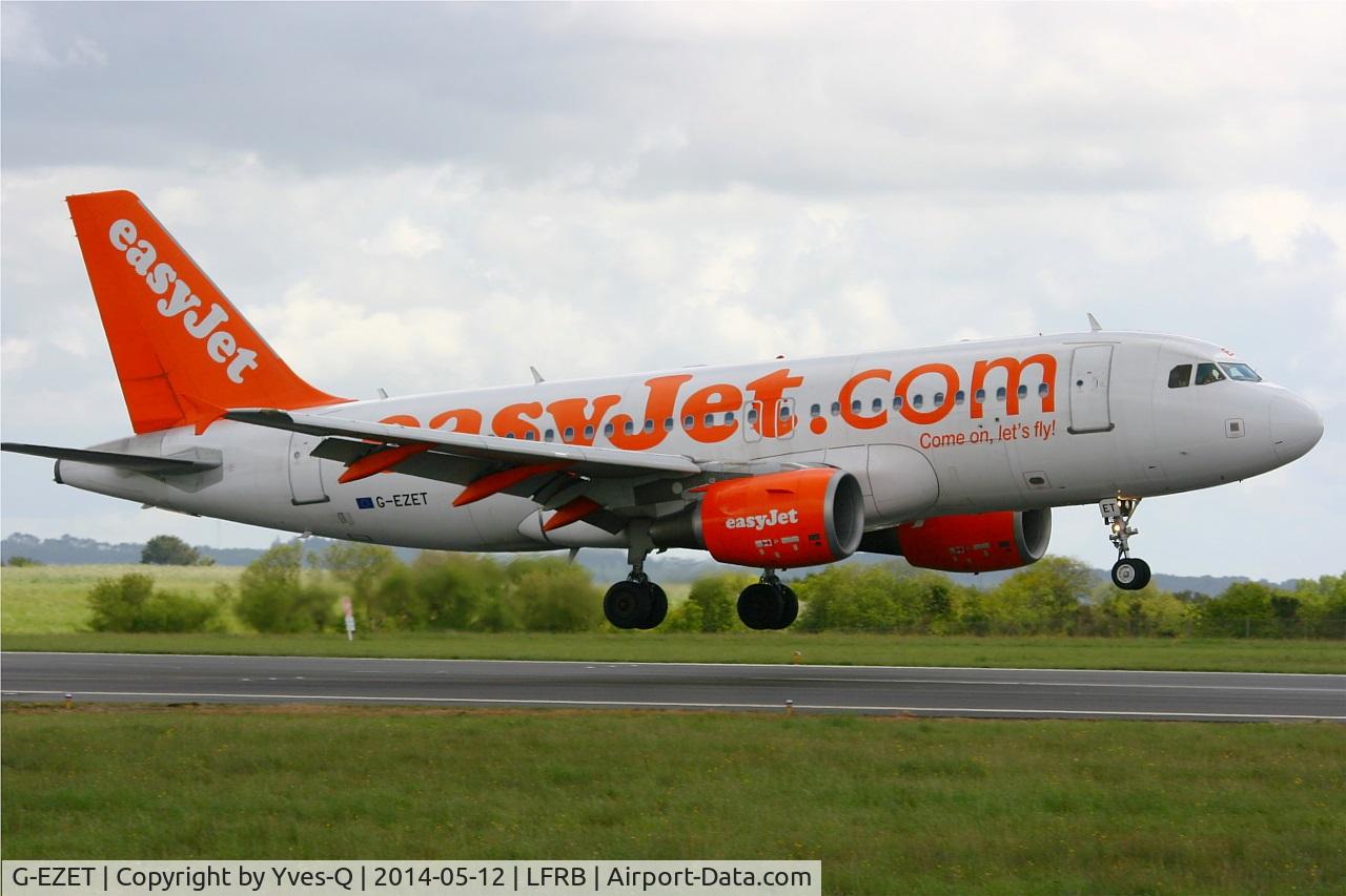 G-EZET, 2004 Airbus A319-111 C/N 2271, Airbus A319-111, On final rwy 25L, Brest-Bretagne airport (LFRB-BES)