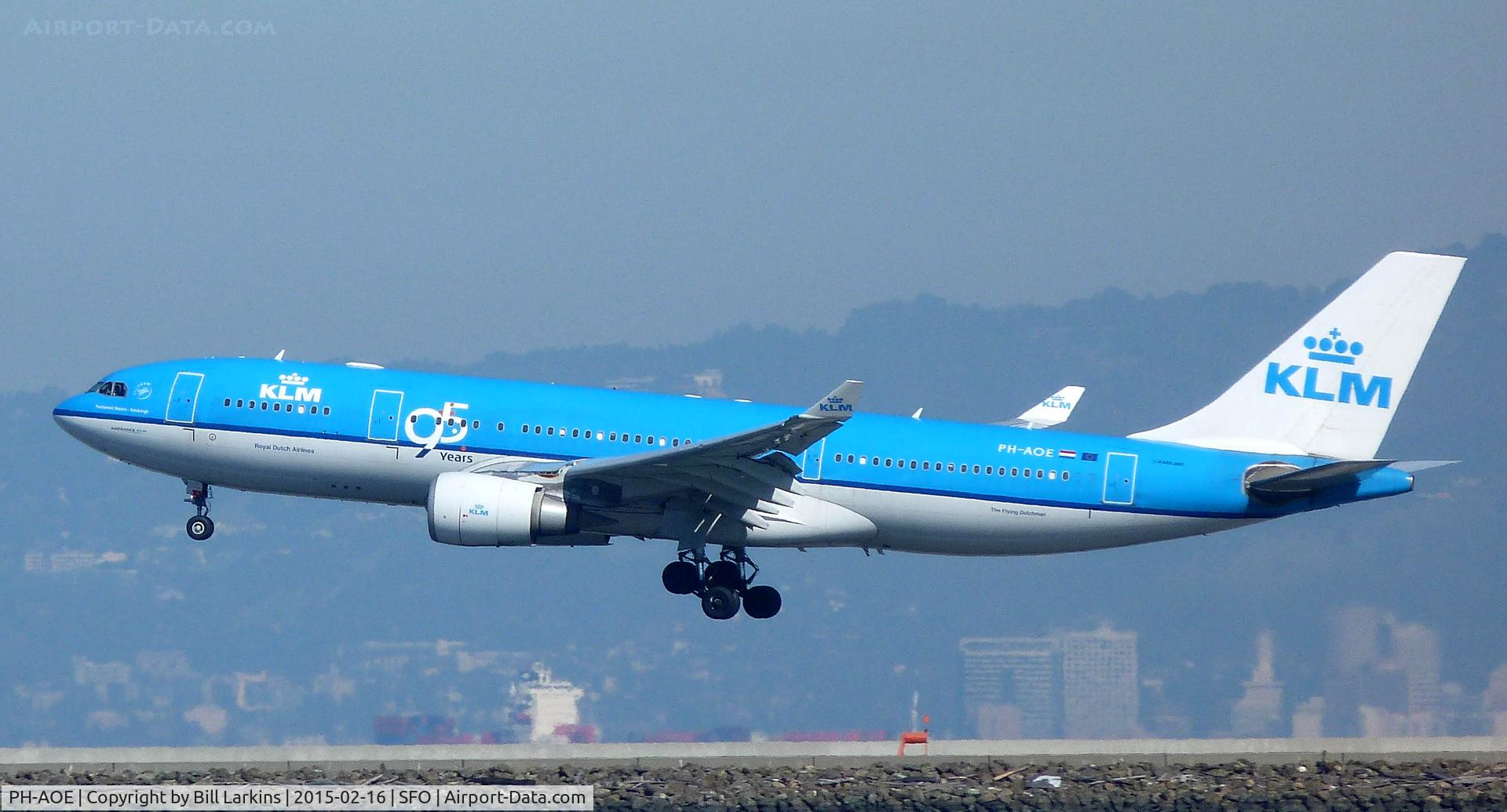 PH-AOE, 2006 Airbus A330-203 C/N 770, Landing at SFO.