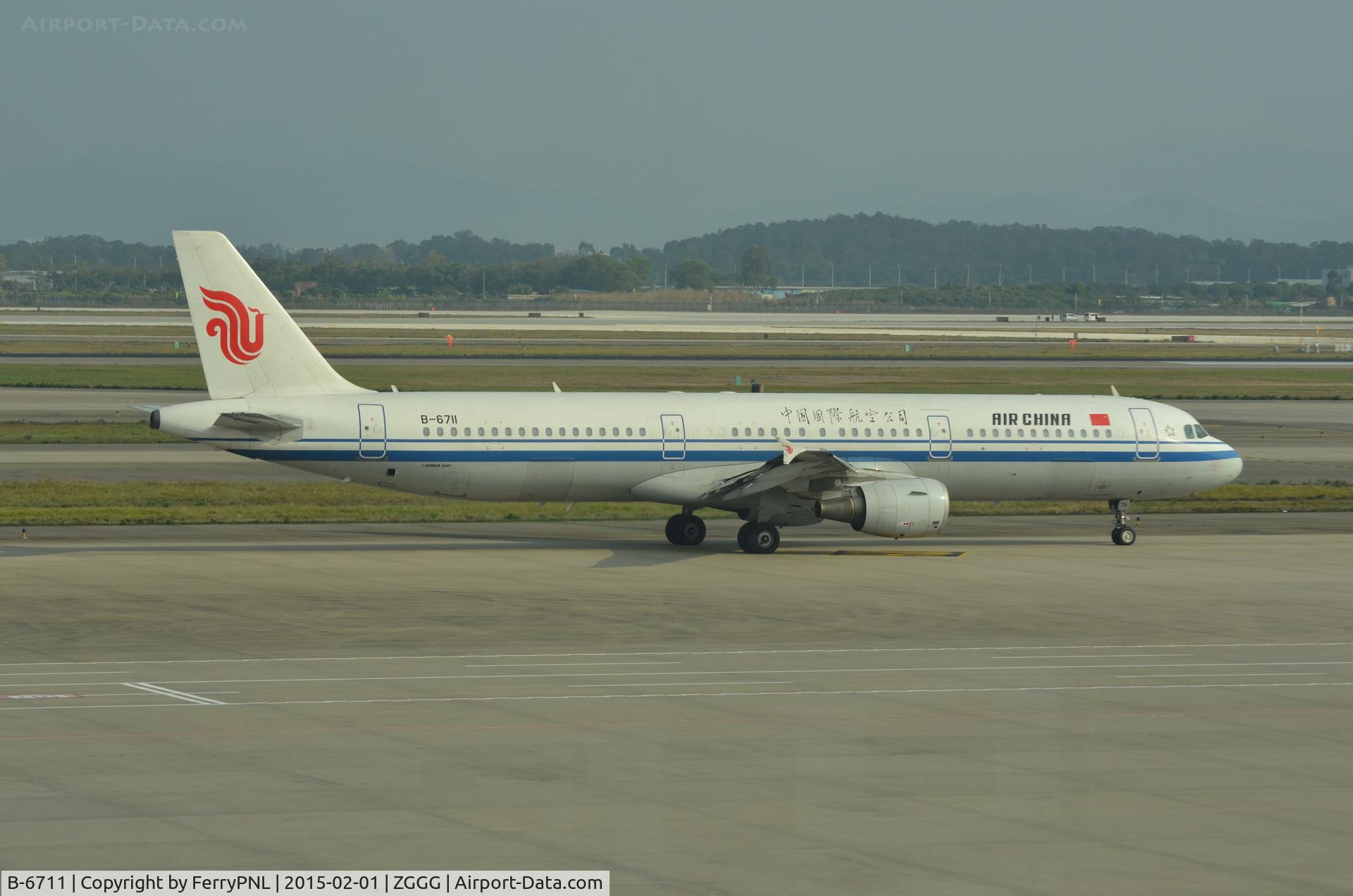 B-6711, 2010 Airbus A321-213 C/N 4494, Air CHina A321 departing CAN