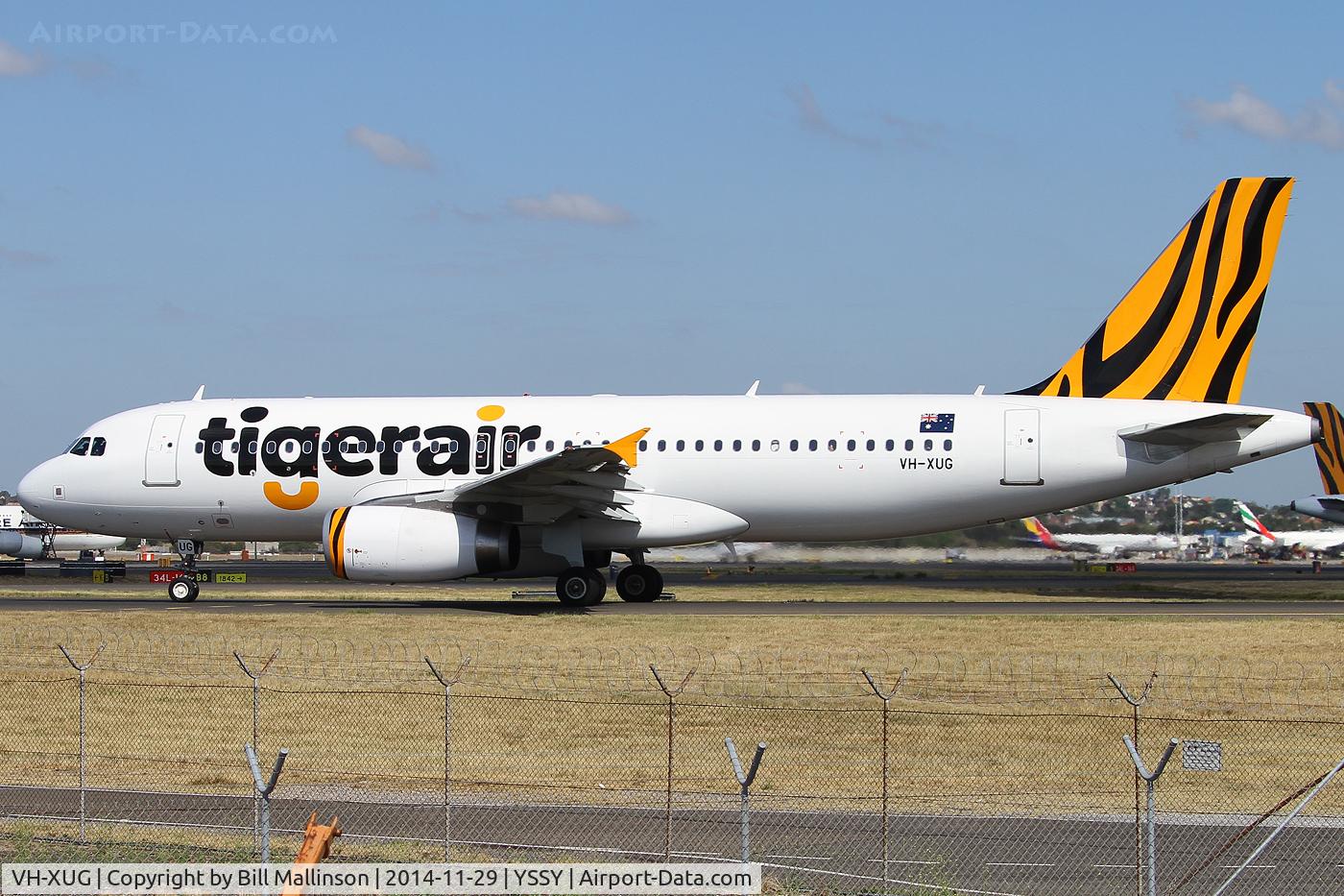 VH-XUG, 2014 Airbus A320-232 C/N 6032, taxiing to 34R