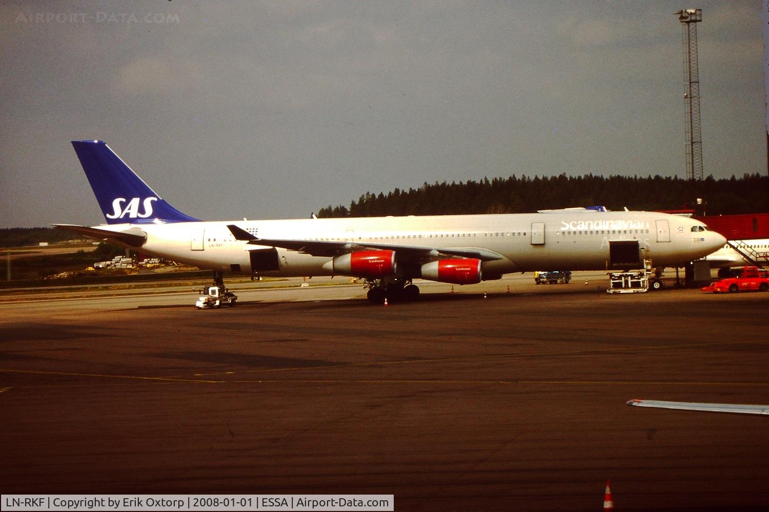 LN-RKF, 2001 Airbus A340-313X C/N 413, LN-RKF in ARN MAY02