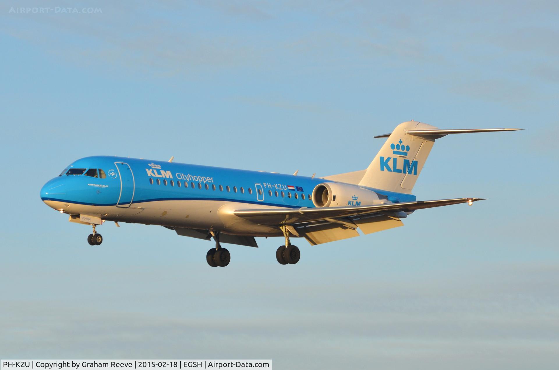 PH-KZU, 1995 Fokker 70 (F-28-0070) C/N 11543, Repainted with KLM's new colour scheme.