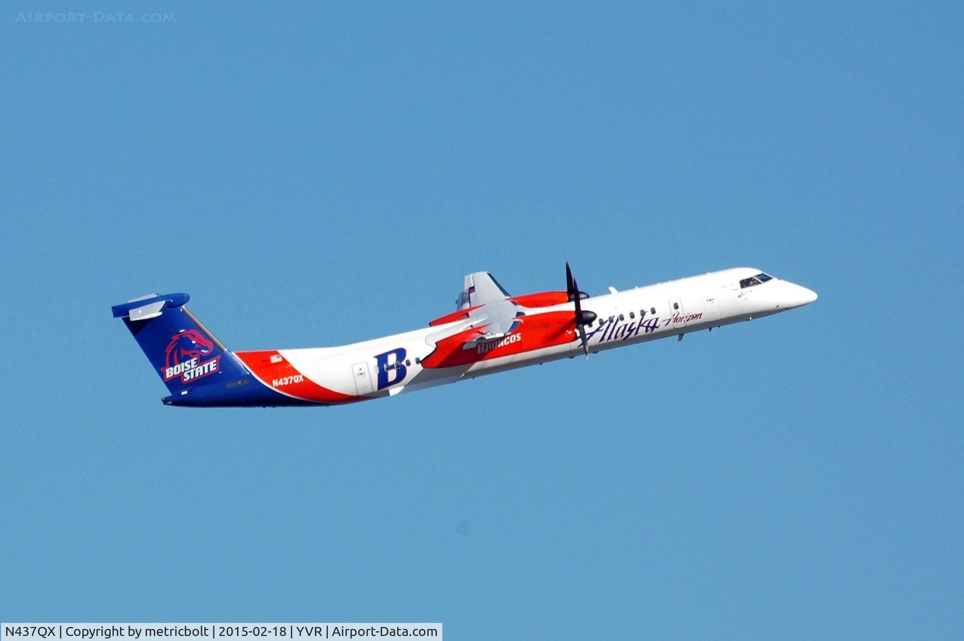 N437QX, 2009 De Havilland Canada DHC-8-402Q Dash 8 C/N 4240, Departure from Vancouver