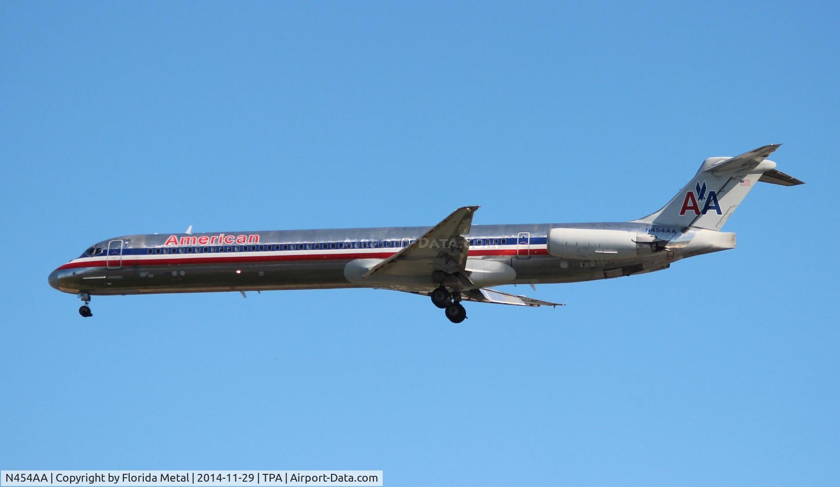 N454AA, 1987 McDonnell Douglas MD-82 (DC-9-82) C/N 49559, American