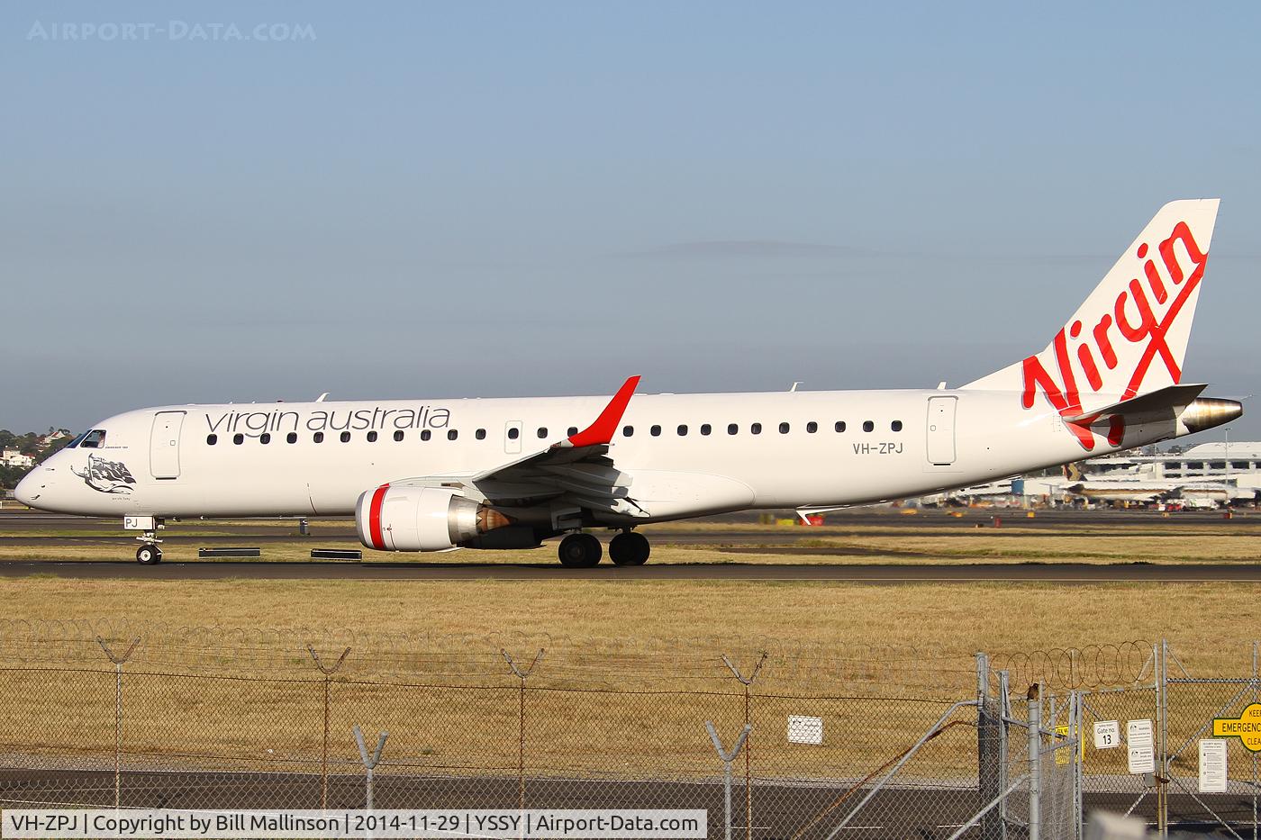 VH-ZPJ, 2008 Embraer 190AR (ERJ-190-100IGW) C/N 19000209, taxiing to 34R