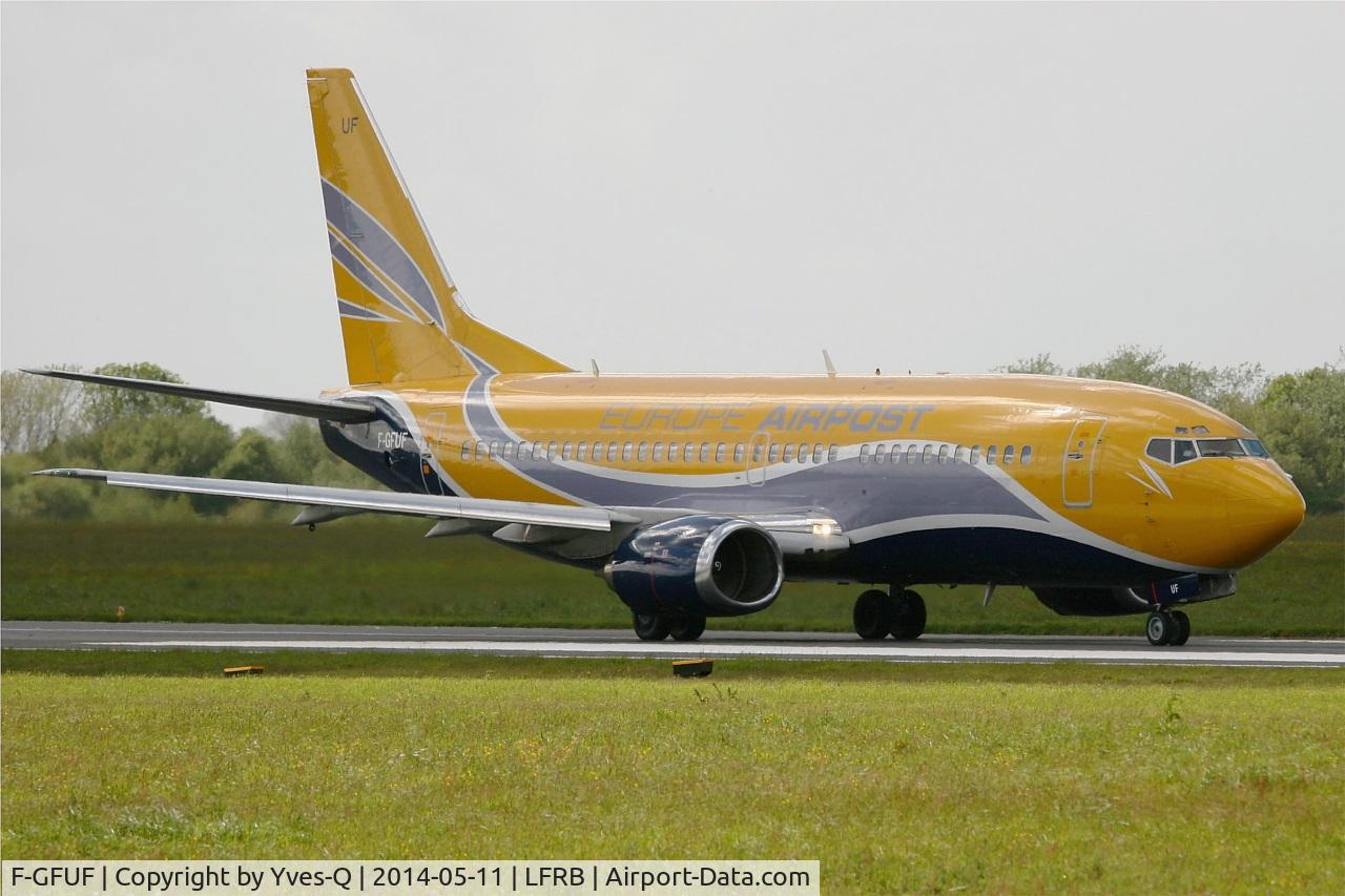 F-GFUF, 1989 Boeing 737-3B3QC C/N 24388, Boeing 737-3B3QC, Taxiing to holding point rwy 25L, Brest-Bretagne airport (LFRB-BES)