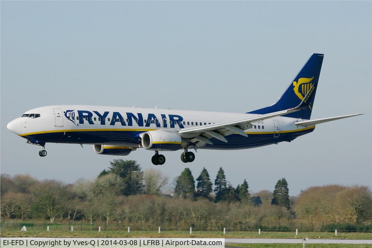 EI-EFD, 2009 Boeing 737-8AS C/N 35011, Boeing 737-8AS, On final rwy 25L, Brest-Bretagne airport (LFRB-BES)