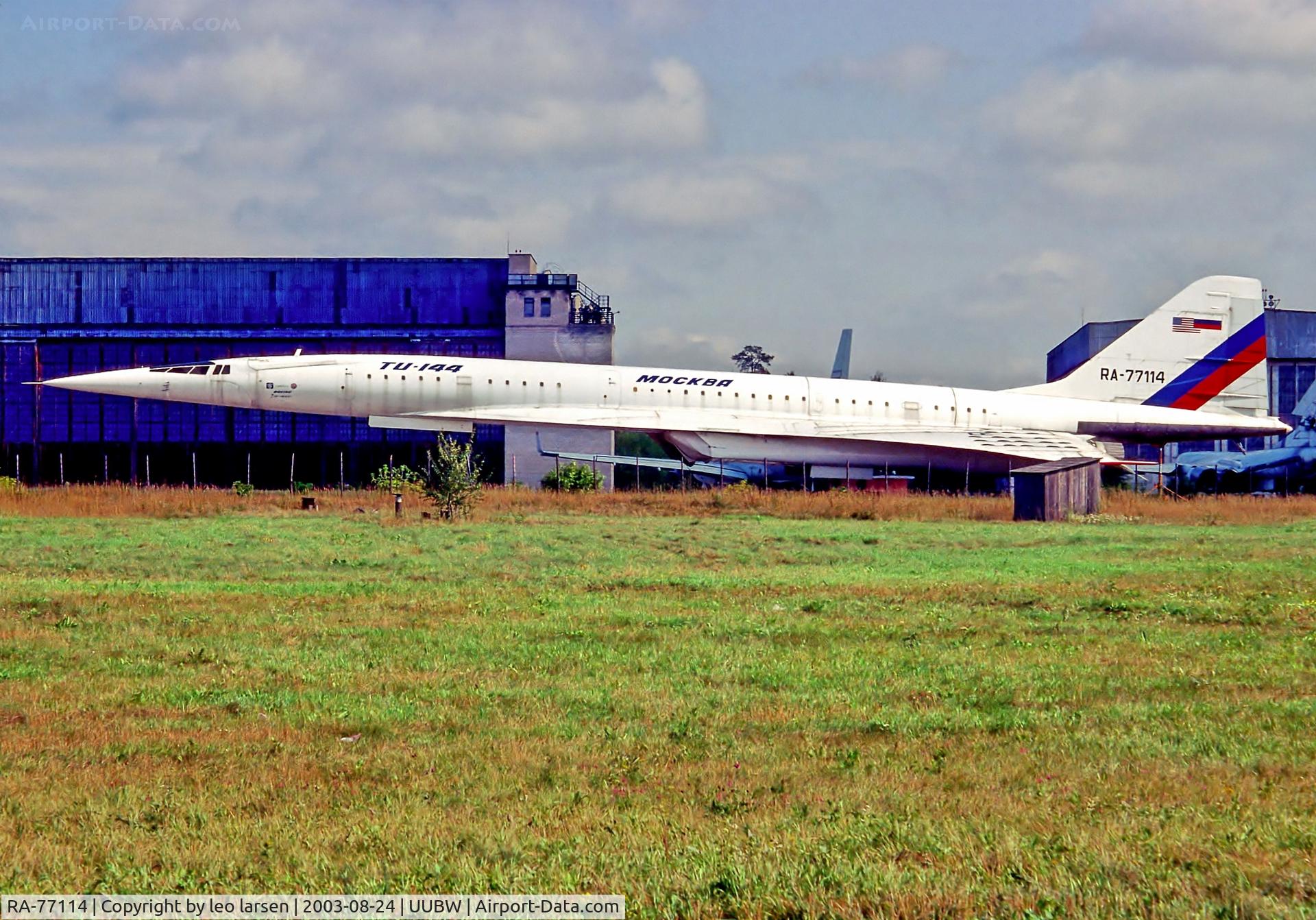RA-77114, 1981 Tupolev TU-144LL C/N 10-08-02, Zhukovsky Moscow 24.8.03