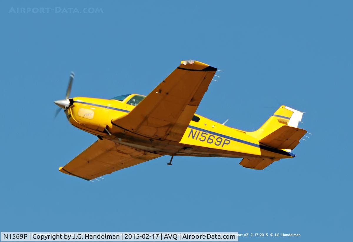 N1569P, 1988 Beech F33A Bonanza C/N CE-1300, Touch and Go at Coolidge Airport AZ