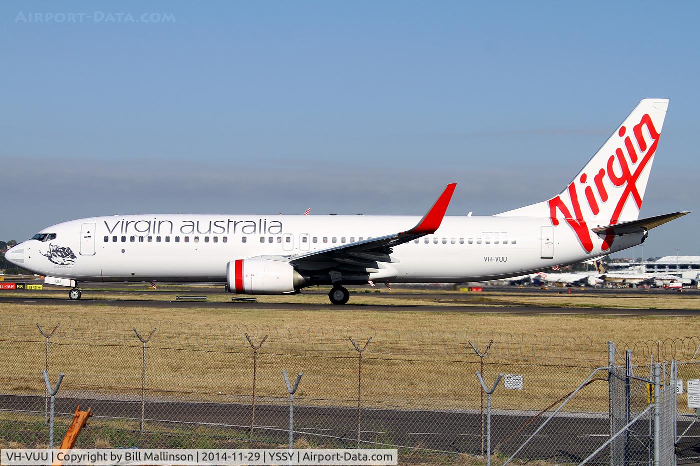 VH-VUU, 2010 Boeing 737-8FE C/N 36609, taxiing to 34R