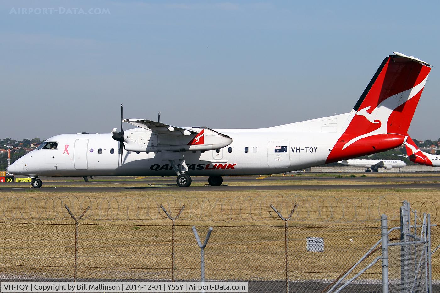 VH-TQY, 2000 De Havilland Canada DHC-8-315Q Dash 8 C/N 552, taxiing to 34R