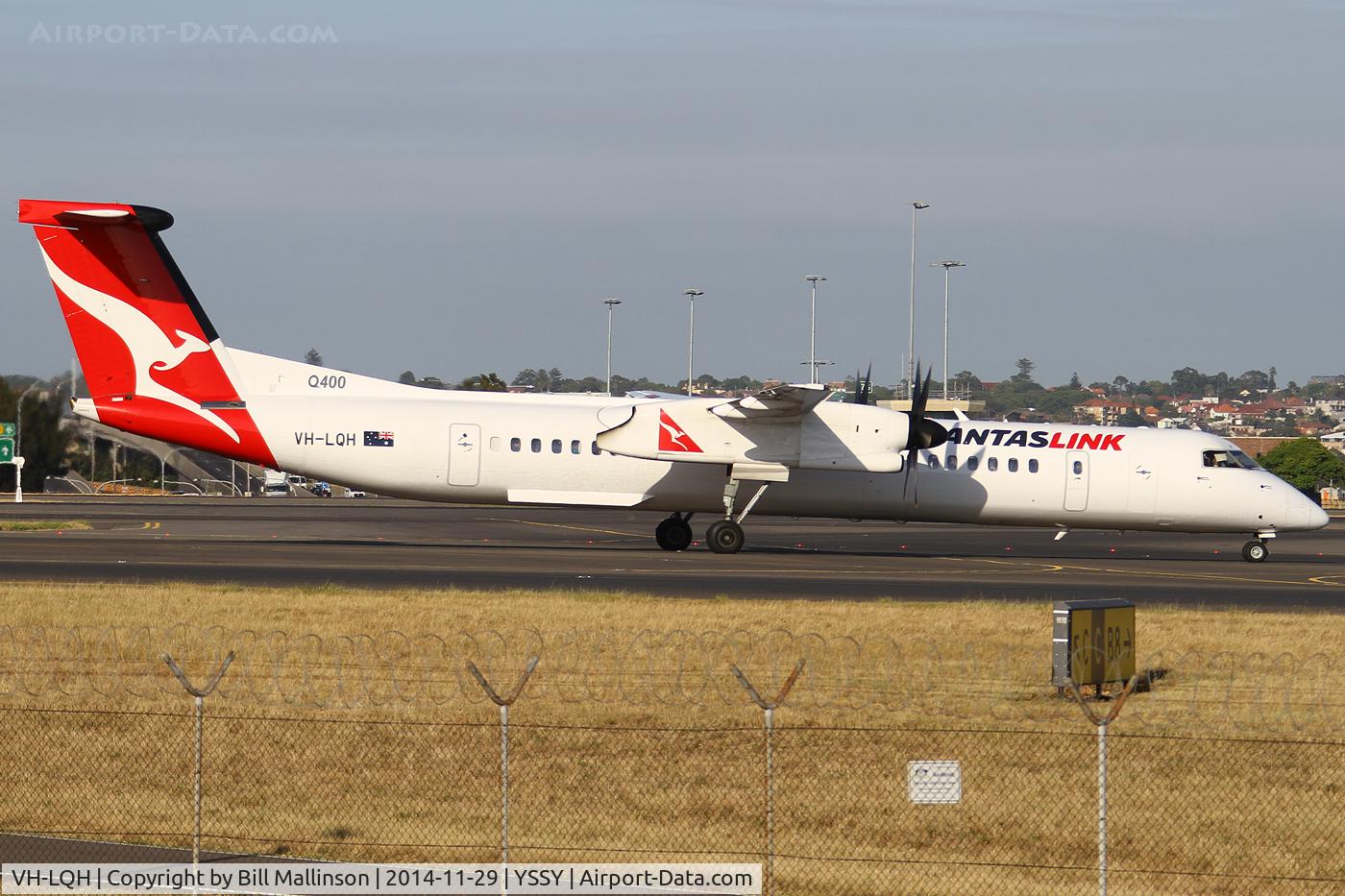 VH-LQH, 2013 De Havilland Canada DHC-8-402 Dash 8 C/N 4431, taxiing from 34R
