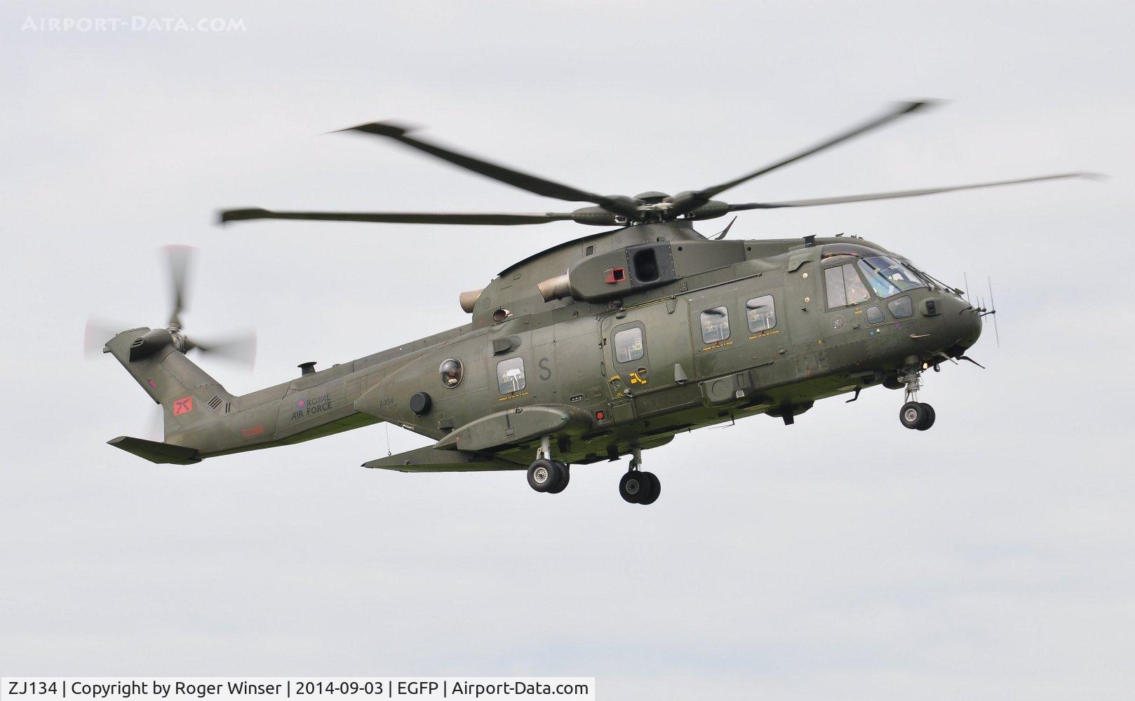 ZJ134, Westland Merlin HC.4 C/N 50183/RAF18, Visiting Merlin helicopter coded S of 28 Squadron RAF arriving at the airport.