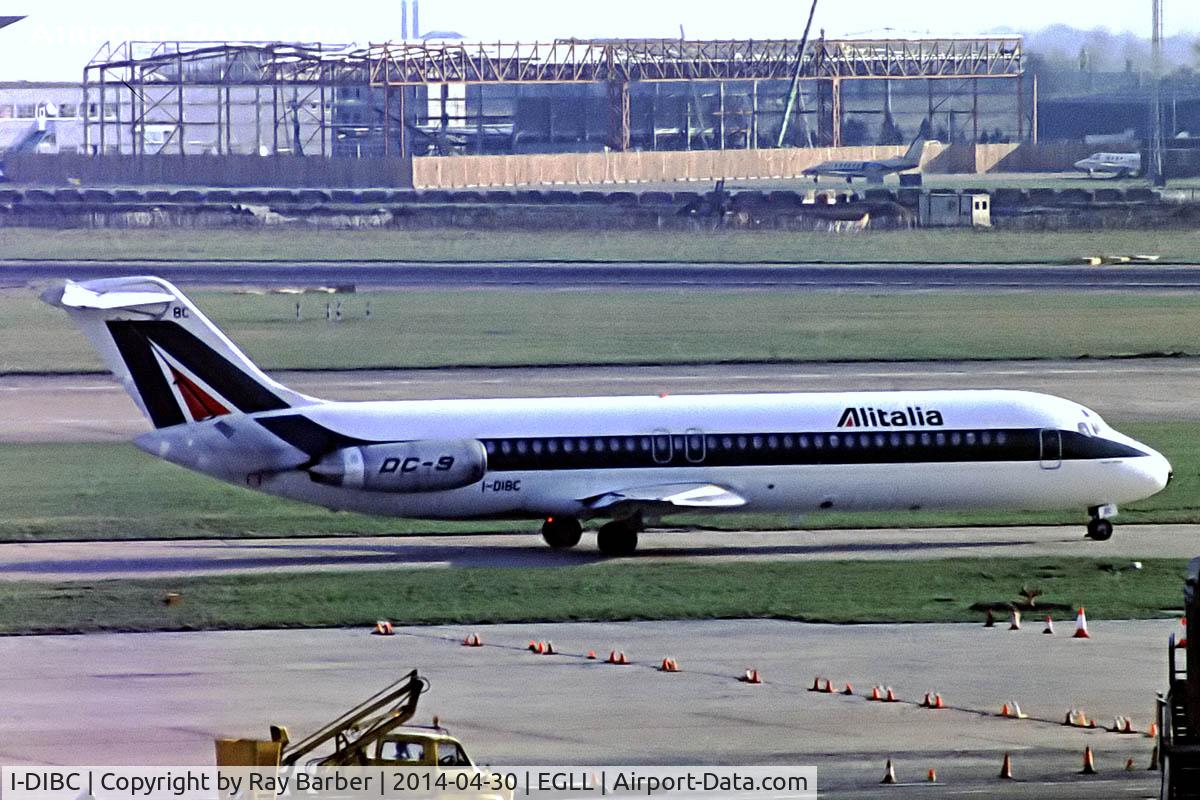 I-DIBC, 1968 Douglas DC-9-32 C/N 47233, McDonnell Douglas DC-9-32 [47233] (Alitalia) Heathrow~G (date unknown). From a slide.