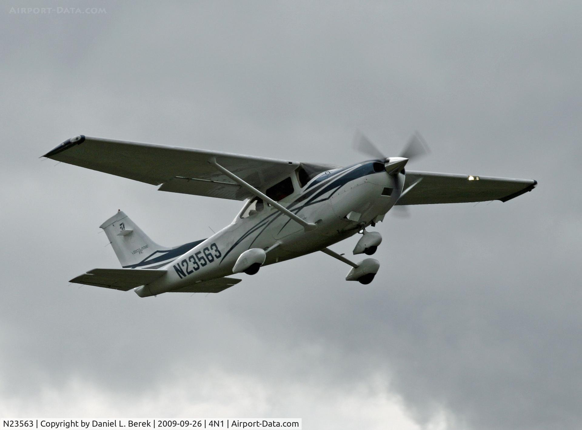 N23563, 2007 Cessna T182T Turbo Skylane C/N T18208754, A sleek, new Turbo Skylane reaches for the clouds.