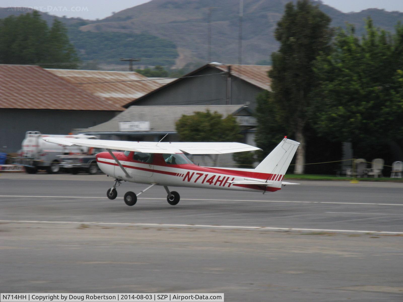 N714HH, 1977 Cessna 150M C/N 15079185, 1977 Cessna 150M, Continental O-200 100 Hp, near touchdown