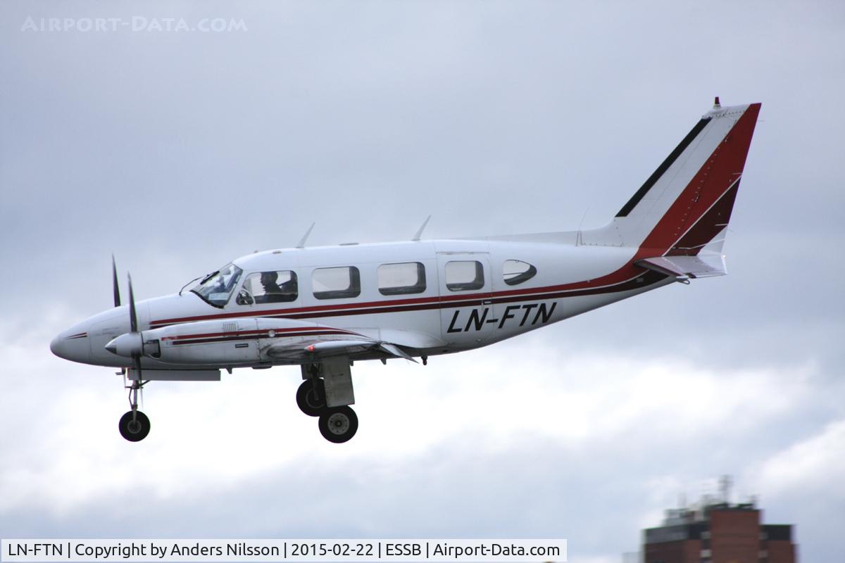 LN-FTN, 1970 Piper PA-31-310 Navajo C/N 31-632, On short final runway 30. Arriving from Örnsköldsvik.
