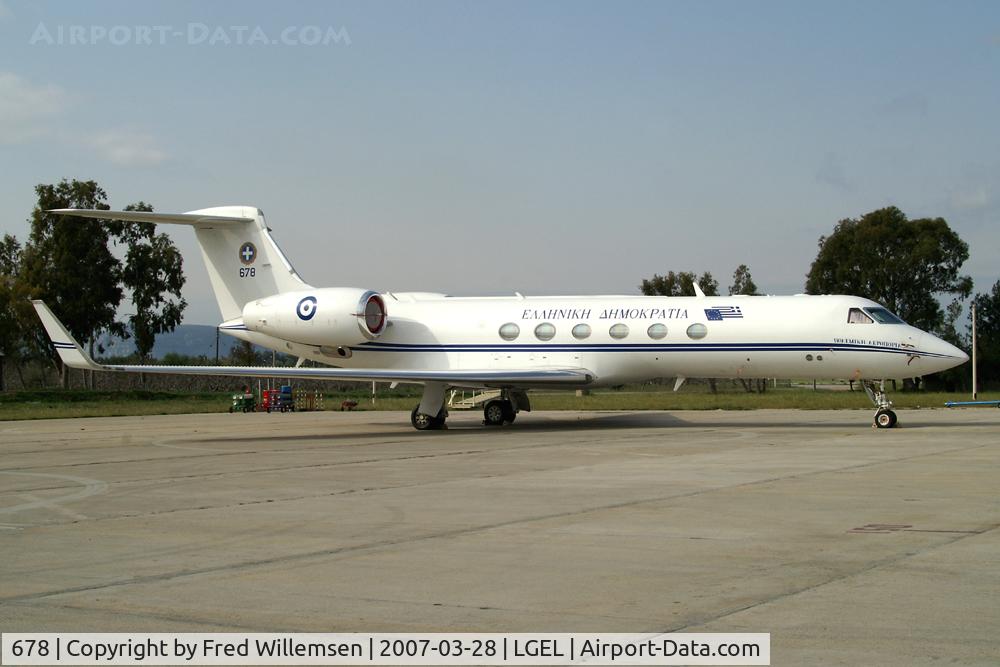 678, 2003 Gulfstream Aerospace G-V Gulfstream V C/N 678, 