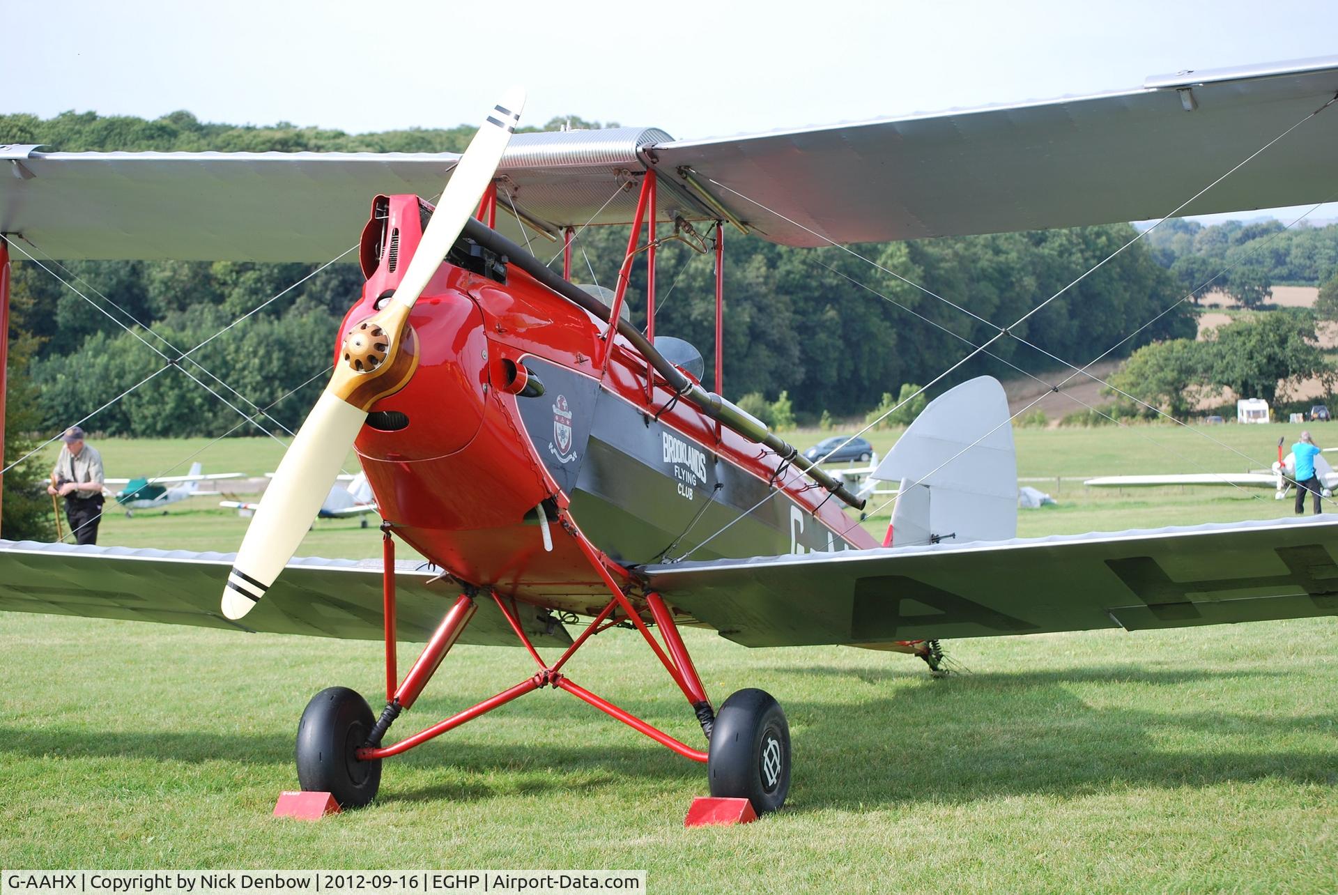 G-AAHX, De Havilland DH60G Gipsy Moth C/N 1062, Gipsy Moth G-AAHX visiting Popham airfield (near Basingstoke, UK) September 2012, from the Brooklands Aero Club