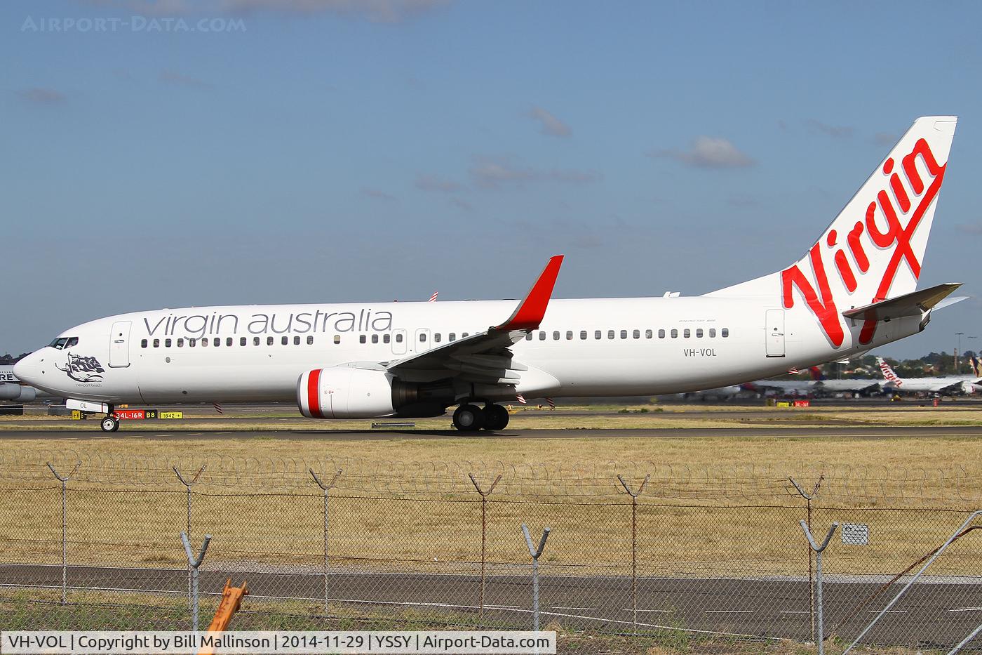 VH-VOL, 2003 Boeing 737-8FE C/N 33759, taxiing to 34R