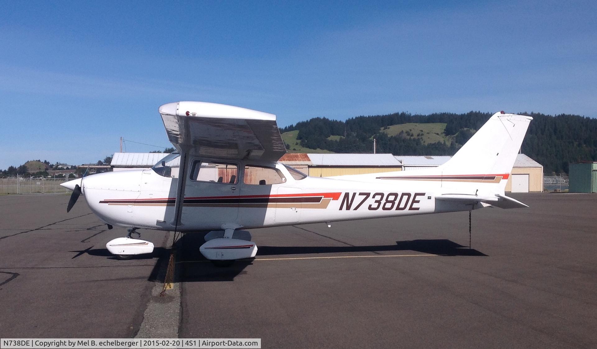 N738DE, 1977 Cessna 172N C/N 17269889, Nice warm February day in Gold Beach to be flying....