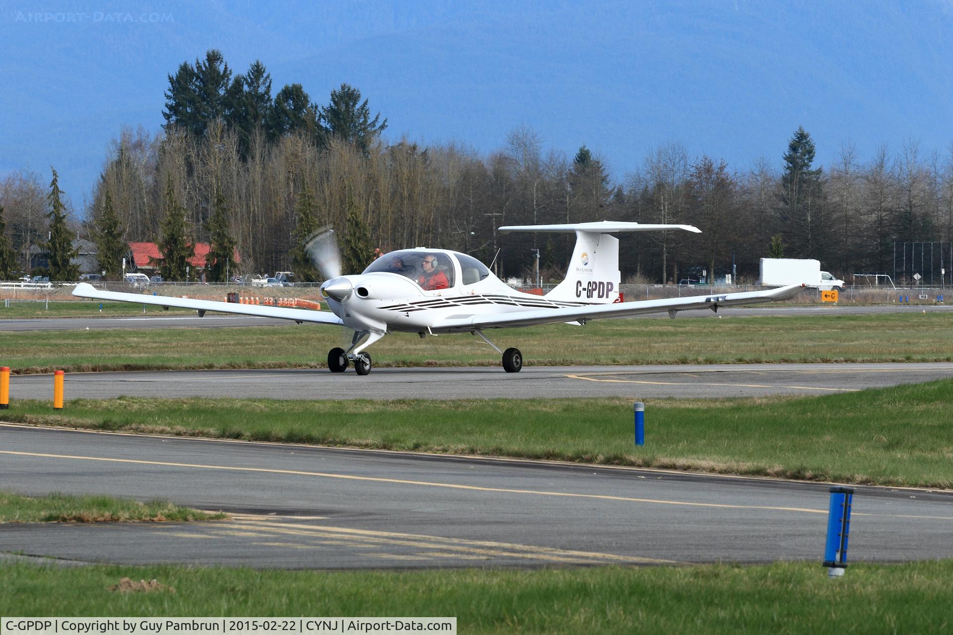 C-GPDP, 2005 Diamond DA-40 Diamond Star C/N 40.525, About to depart