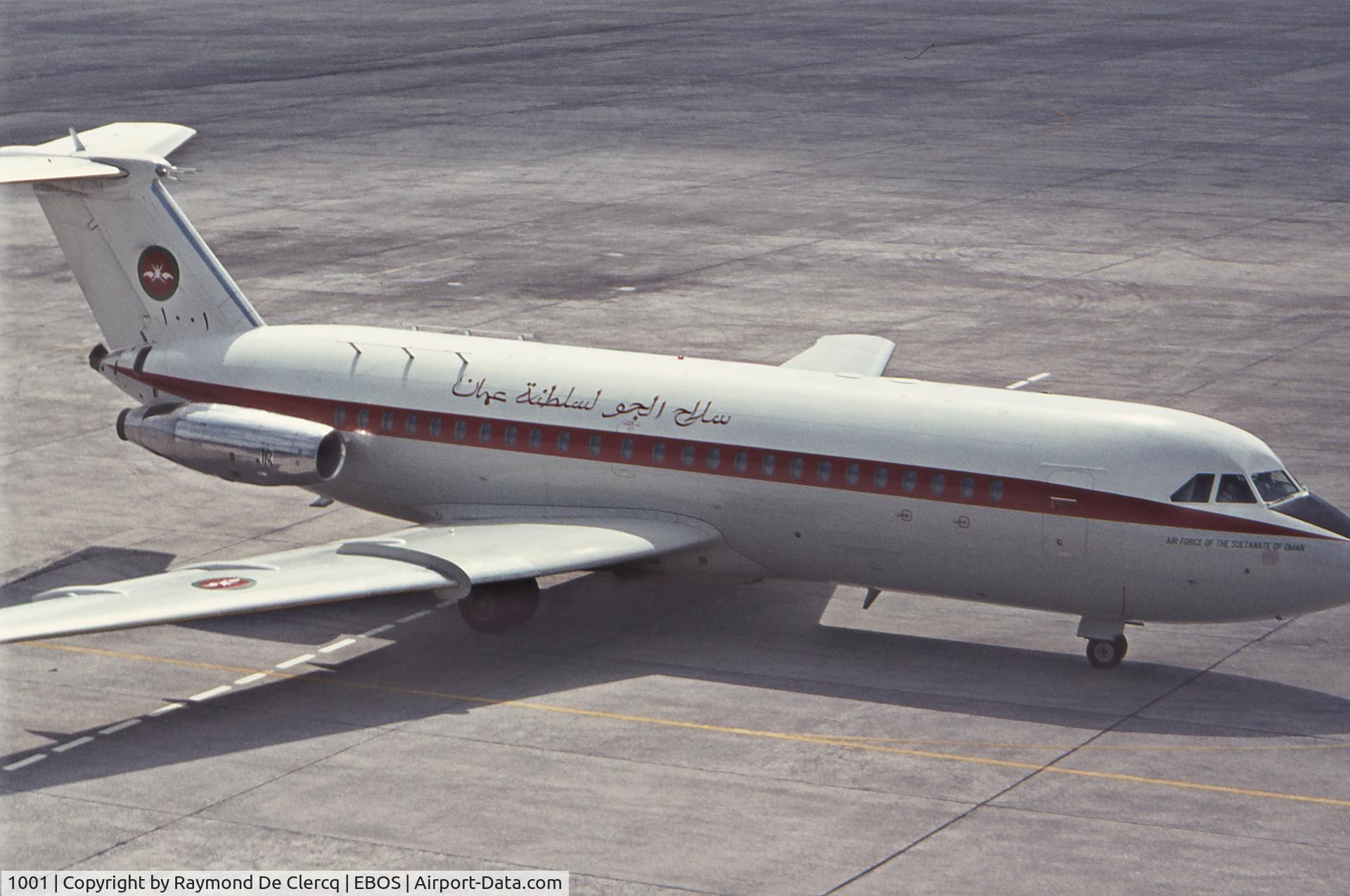 1001, 1974 BAC 111-485GD One-Eleven C/N BAC.247, 1001 taxiing out at Ostend airport.Probabely going to Hurn (UK) for a big loading door modification in 1975.