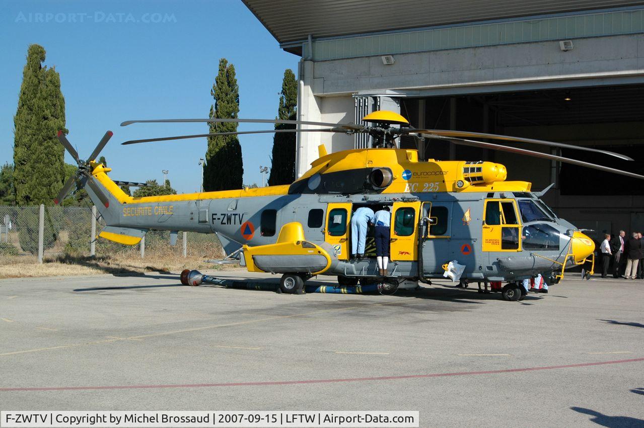 F-ZWTV, Eurocopter EC-225LP Super Puma Mk2+ C/N 2549, This EC225/725 was served to french Sécurité Civile in 2007 for display and test purposes  and became EC725R2 Caracal for French AF