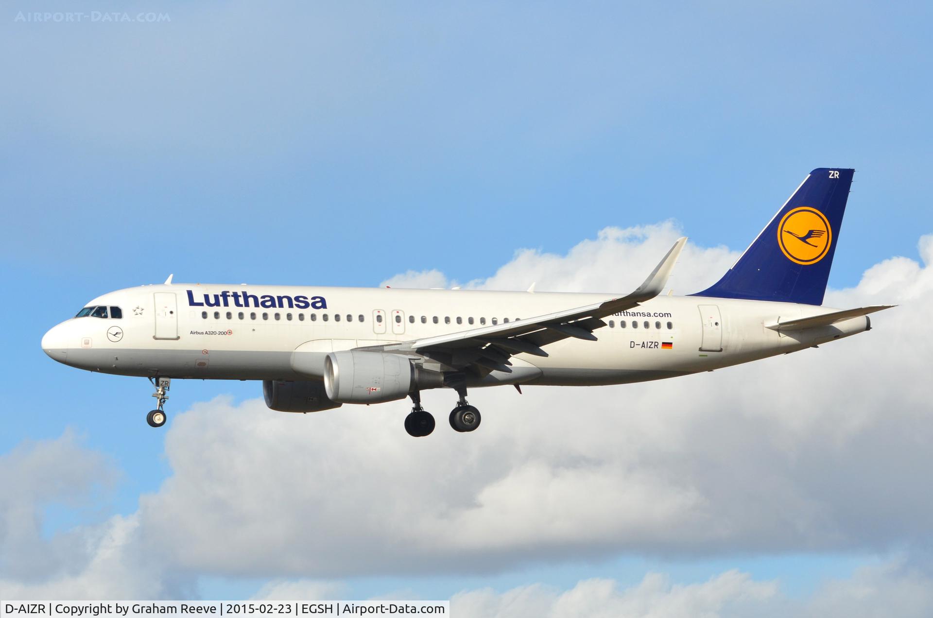 D-AIZR, 2013 Airbus A320-214 C/N 5525, About to land at Norwich.