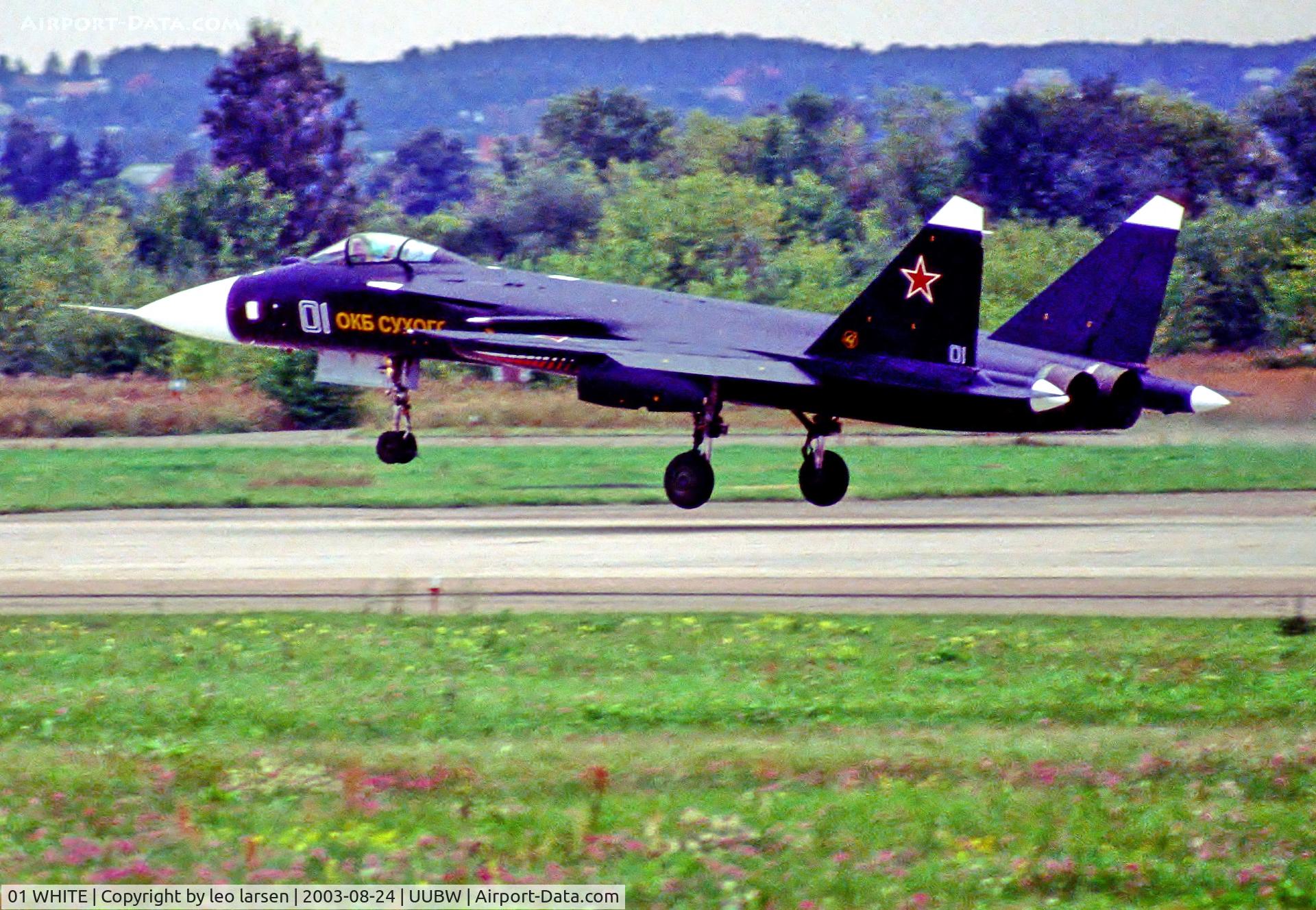 01 WHITE, Mikoyan-Gurevich MiG-29A C/N 2960710836, Zhukovsky Moscow 24.8.03
