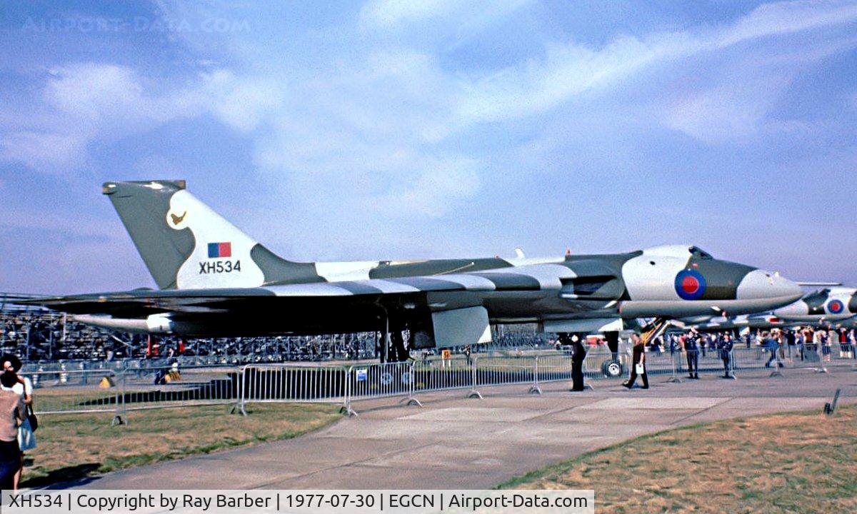 XH534, 1966 Avro Vulcan B.2 C/N Set 2, Avro Vulcan B.2 (MRR) [SET2] (Royal Air Force) RAF Finningley 30/07/1977