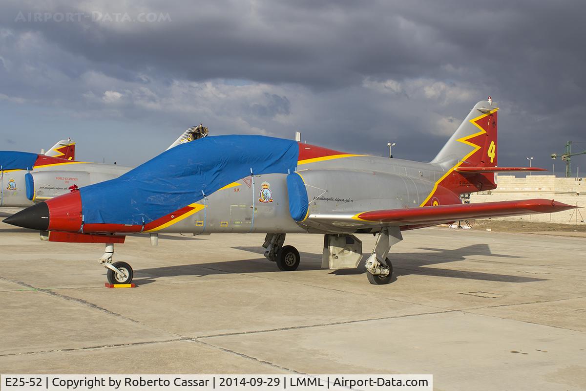 E25-52, CASA C-101EB Aviojet C/N EB01-52-053, Park 4
