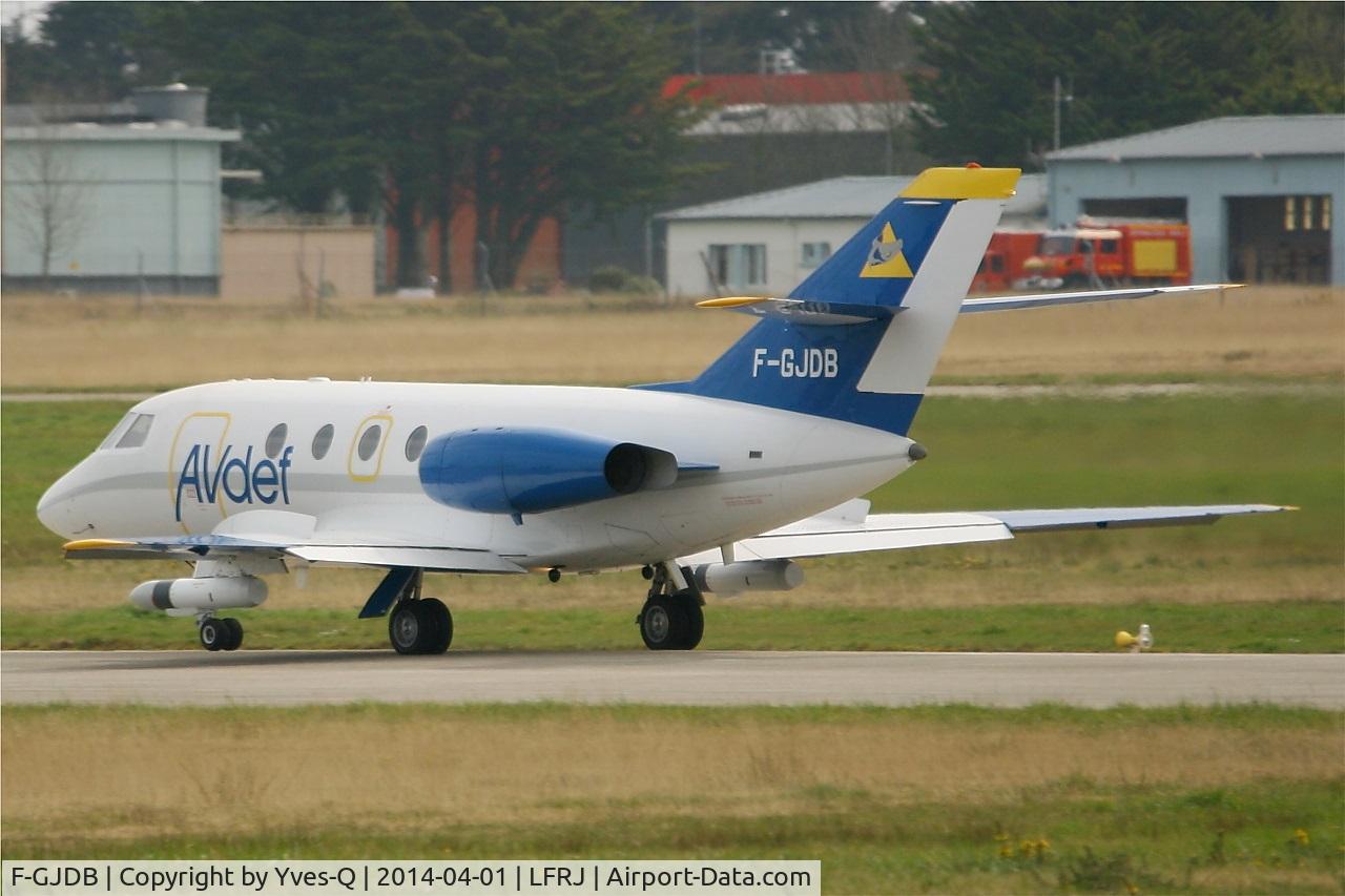 F-GJDB, 1967 Dassault Falcon 20 C/N 76, Dassault Falcon 20C, Take off Rwy 08, Landivisiau Naval Air Base (LFRJ)