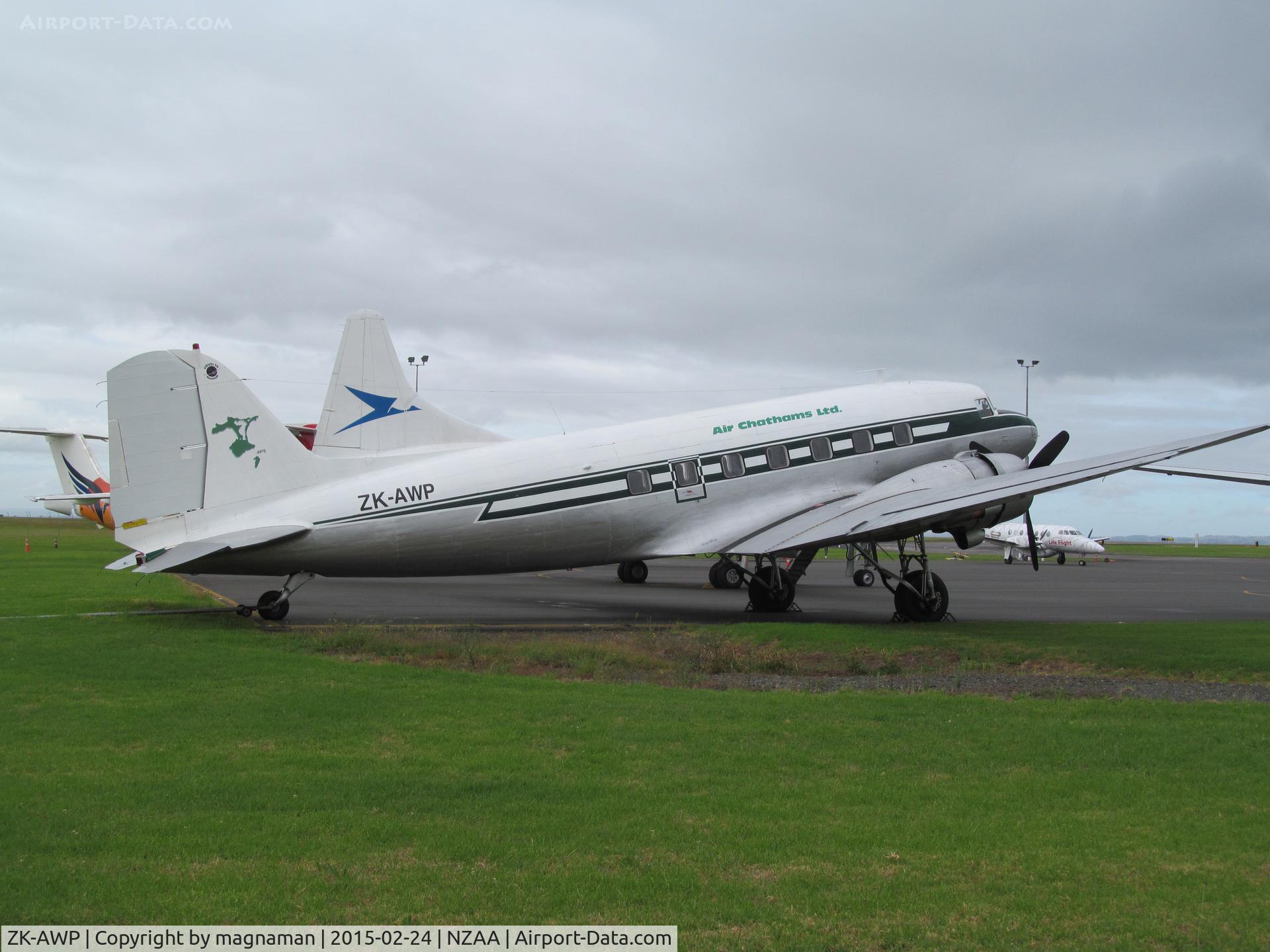 ZK-AWP, 1945 Douglas DC-3 (C-47B-30-DK) C/N 33135, new paint job on tail??