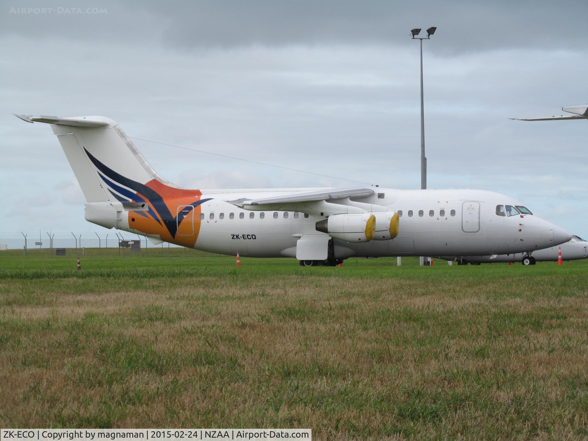 ZK-ECO, 1989 British Aerospace BAe.146-200 C/N E2130, still stored on convair apron