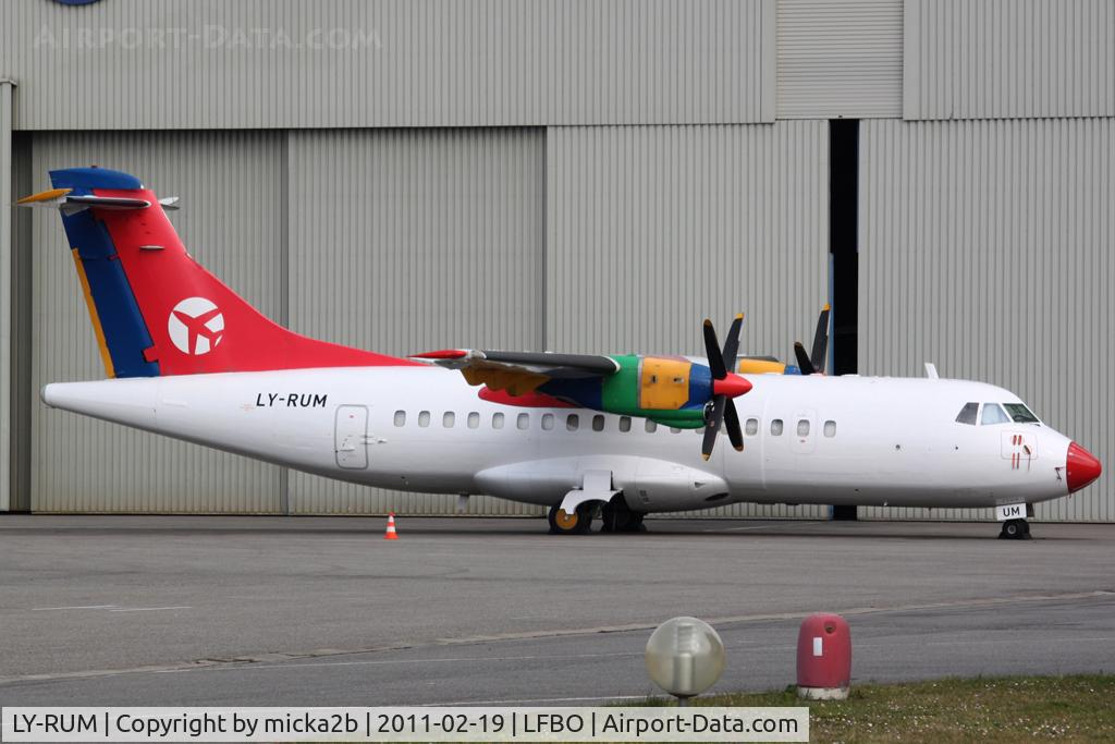 LY-RUM, 1986 ATR 42-300 C/N 010, Parked