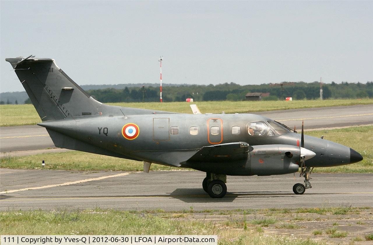 111, Embraer EMB-121AA Xingu C/N 121111, Embraer EMB-121AA Xingu, Taxiing to parking area, Avord Air Base 702 (LFOA)  Air Show in june 2012