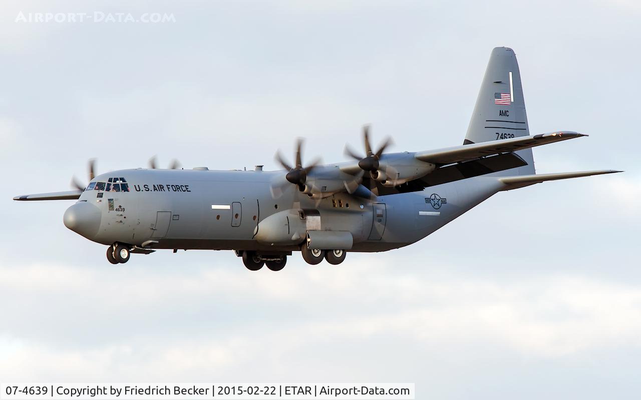 07-4639, 2007 Lockheed C-130J-30 Super Hercules C/N 382-5599, on final RW26