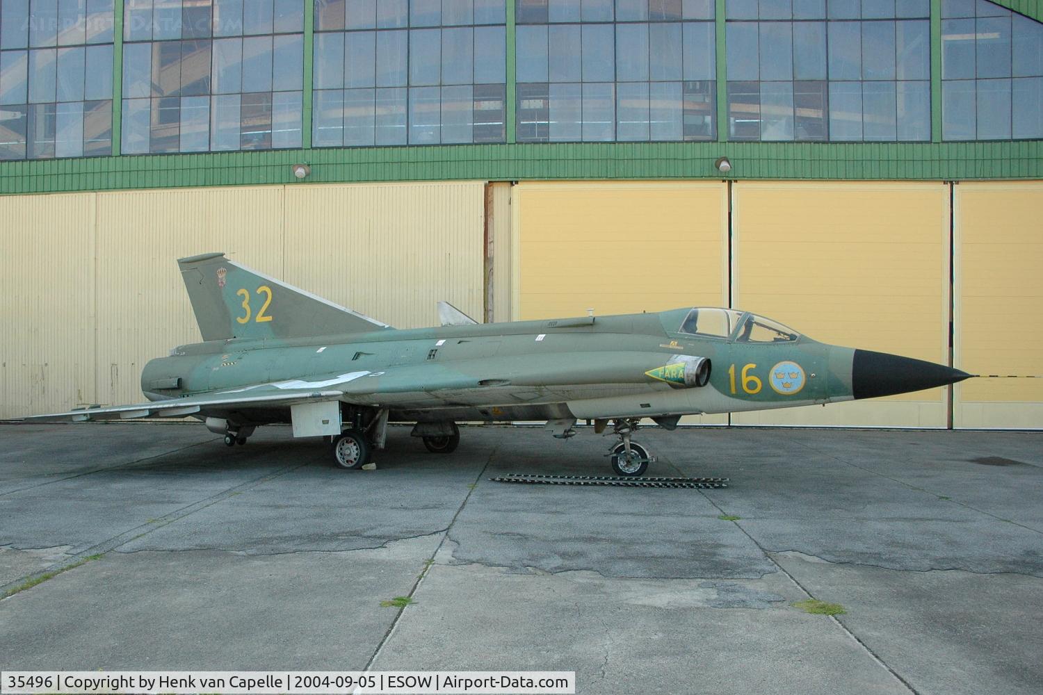 35496, Saab J-35F Draken C/N 35-496, Saab J35F Draken fighter in the Västerås Flygmuseum.