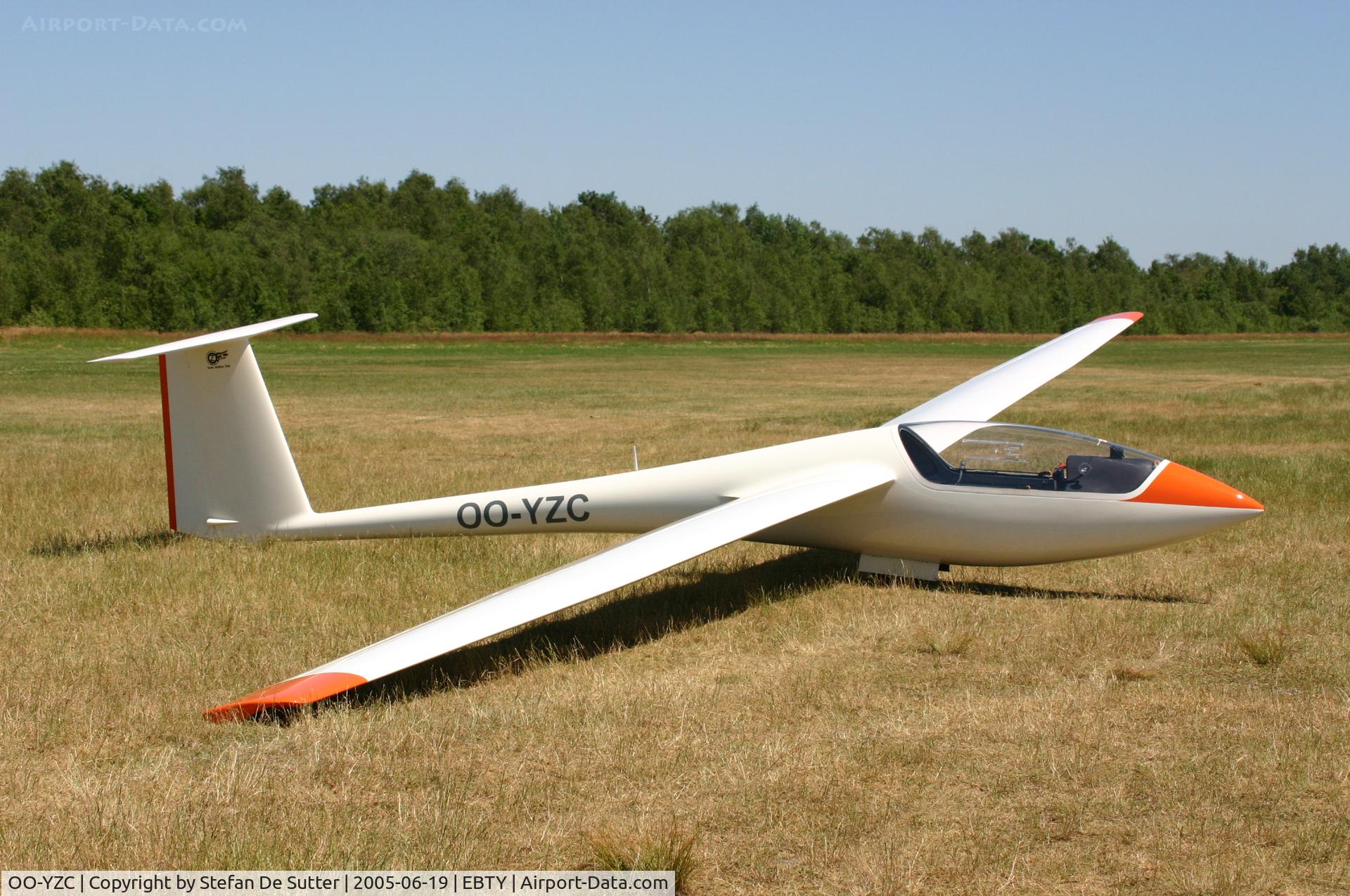 OO-YZC, 1977 Schleicher ASW-19B C/N 19062, @ EBTY