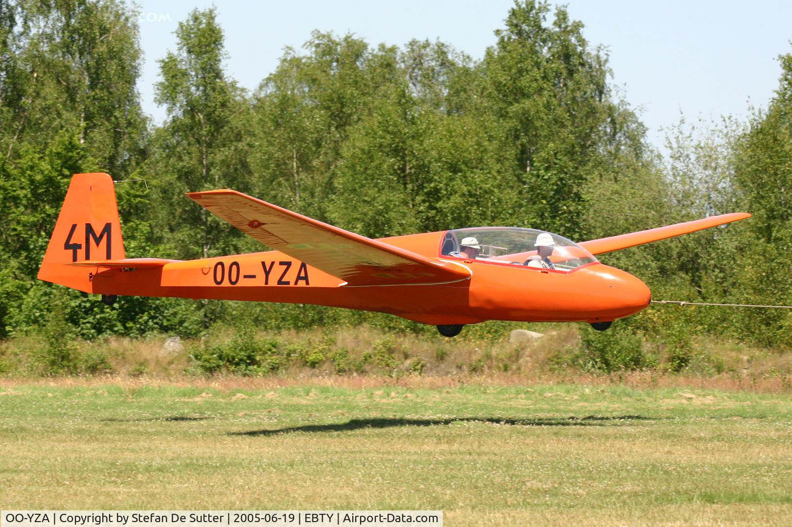 OO-YZA, 1977 Schleicher ASK-13 C/N 13577, @ EBTY