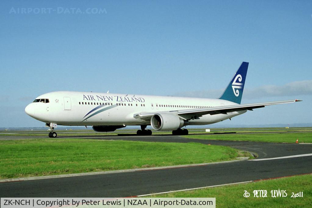ZK-NCH, 1994 Boeing 767-319 C/N 26264, Air New Zealand Ltd., Auckland 2002