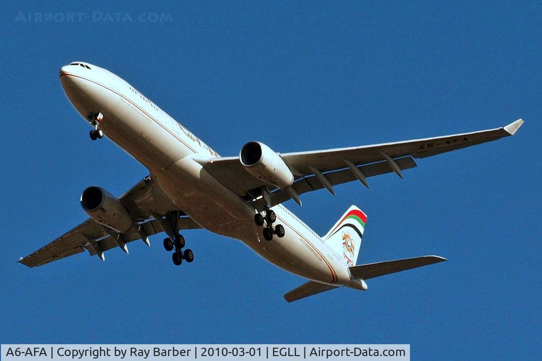 A6-AFA, 2009 Airbus A330-343X C/N 1071, Airbus A330-343X [1071] (Etihad Airways) Home~G 01/03/2010. On approach 27R.