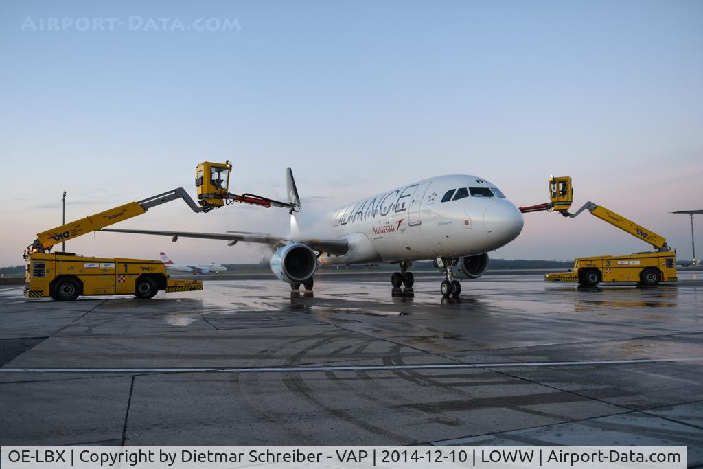 OE-LBX, 2002 Airbus A320-214 C/N 1735, Austrian Airbus 320
